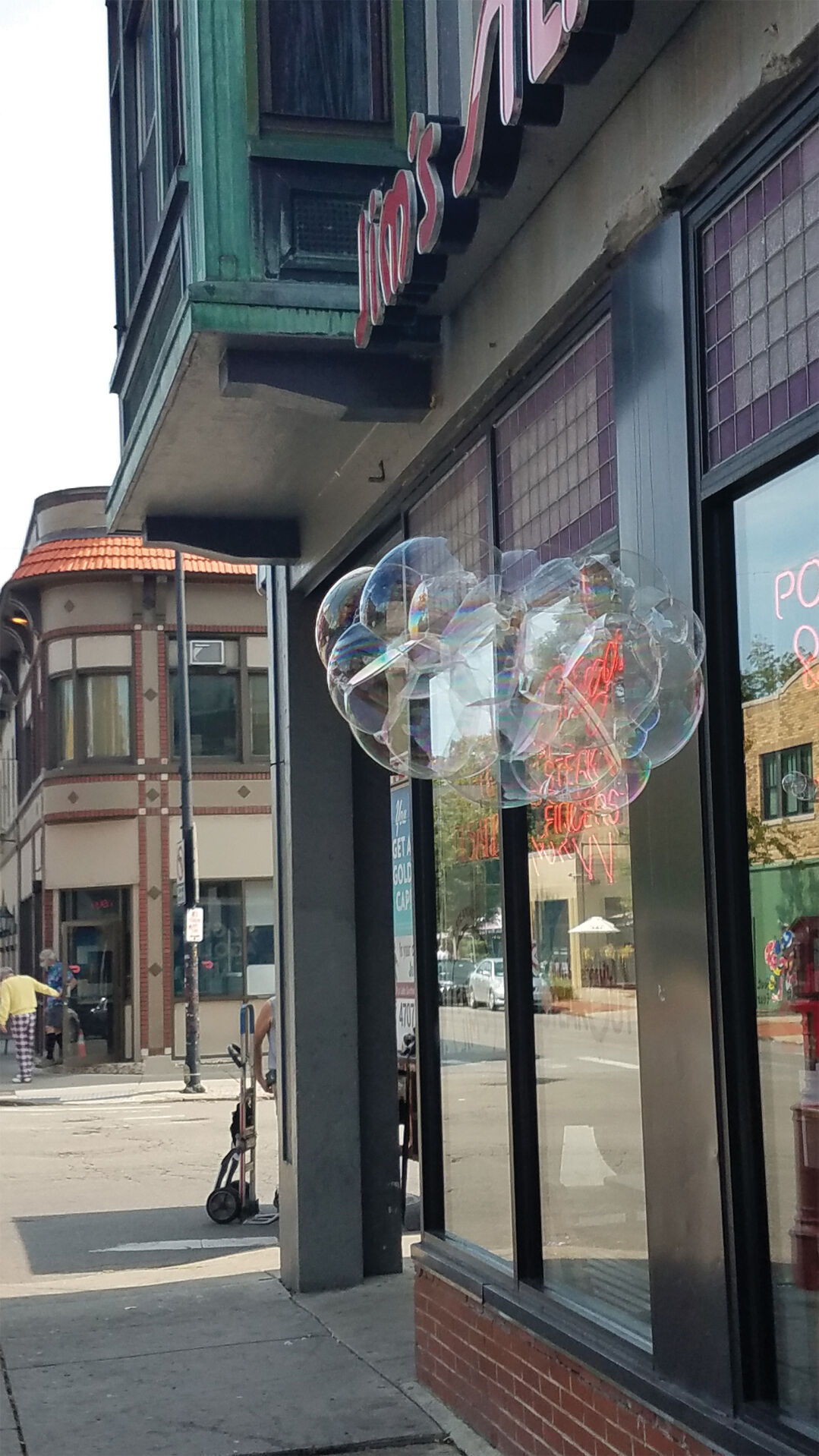 Allentown’s Bubble Man in action